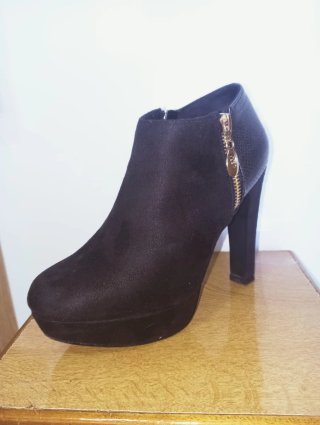 Botines negros tacón plataforma cremallera