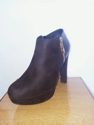 Botines negros tacón plataforma cremallera