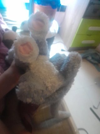 Gato de peluche con pilas