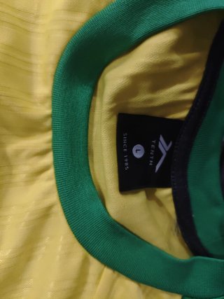 Camiseta Tenth Retro Amarilla y Verde