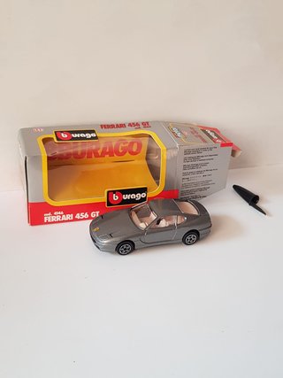 Bburago - #4146 - Ferrari 456 GT (Prateado)