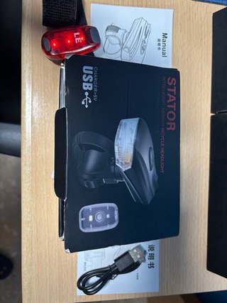 Lote accesorios bicicleta – casco Massi + luces