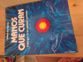 Libro, manos que curan