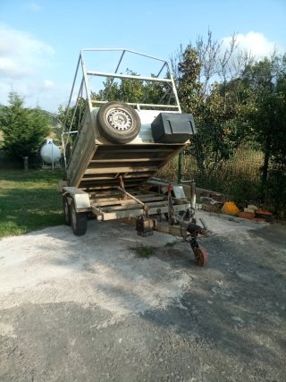 Remolque Esva con freno basculante hidráulico