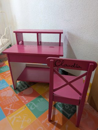Tocador infantil rosa y blanco