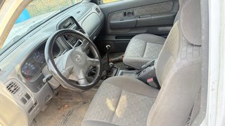 Nissan Navara 2003