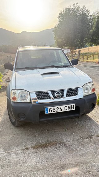 Nissan Navara 2003