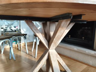 Mesa comedor madera maciza artesanal 110cm