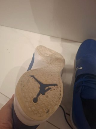 Zapatillas Jordan Azul y Blanco
