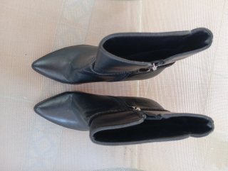 Botines LB Tacón Aguja Puntiagudos talla 38