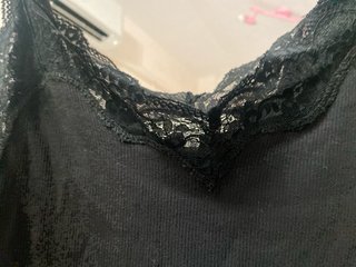 Top negro con encaje talla L