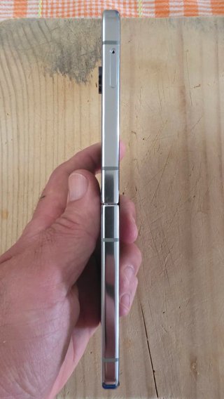 Samsung Galaxy Flip 5 5G