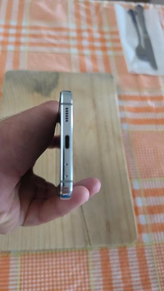 Samsung Galaxy Flip 5 5G