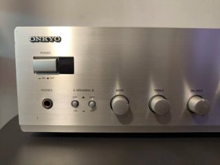Amplificador Onkyo A-9211 Plata.