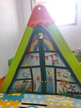 Caseta infantil Feber con escritorio
