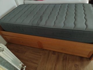Cama con 2 cajones de madera