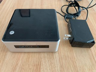 Intel NUC NUC5i3RYH Mini PC