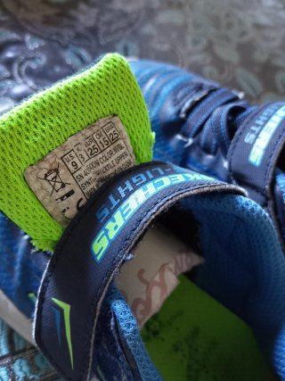 Zapatillas Skechers S-Lights Niños Talla 24-28