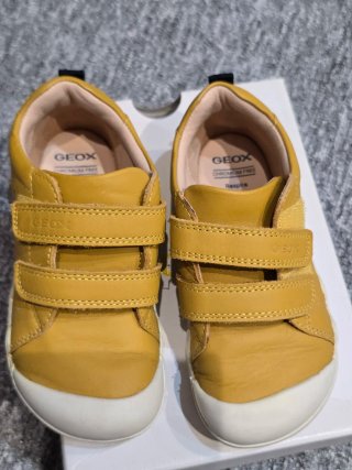 Geox niño talla 26 amarillo