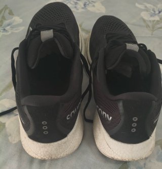 Zapatillas Saucony Ride 15 Negras/Blancas