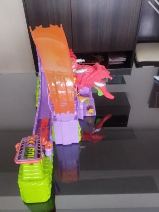 T-Racers: Coches y Figuras
