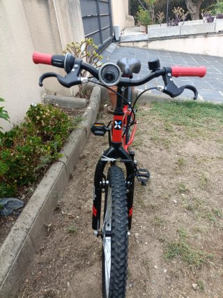 Bicicleta Infantil Roja BTWIN