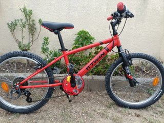 Bicicleta Infantil Roja BTWIN