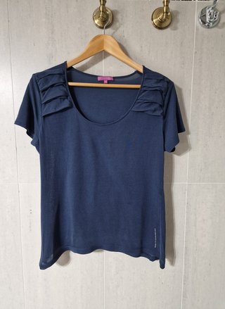 Lote Ropa Mujer y Bolso Neceser