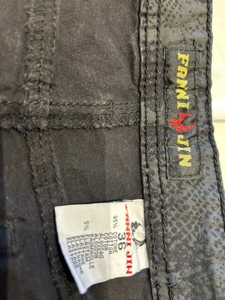Shorts T36 estampado serpiente