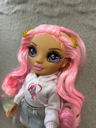 Muñeca Rainbow High Pink mini