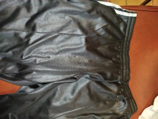 Pantalón Adidas Chile 62 efecto piel