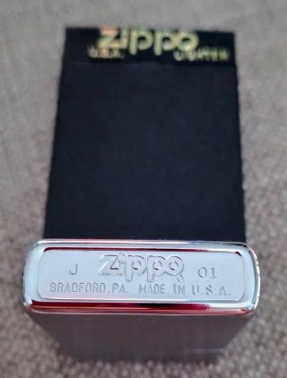 Zippo The Code of Zippo anno 2001