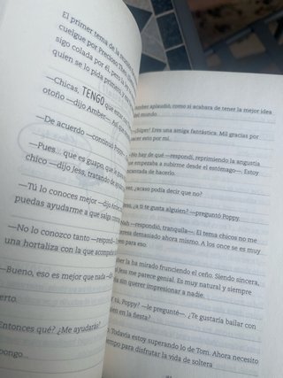 Qué desastre, Lottie Brooks