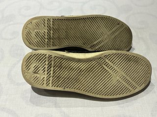 Scarpe nere e grigie con fantasia (28)