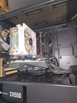 PC Gaming i5 10600K RX 570 8GB 16GB RAM SSD 512GB