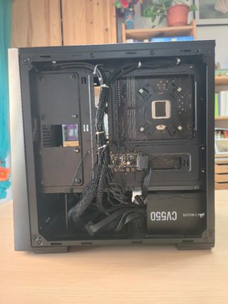 PC Gaming i5 10600K RX 570 8GB 16GB RAM SSD 512GB