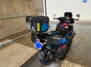 Bmw S1000xr extras