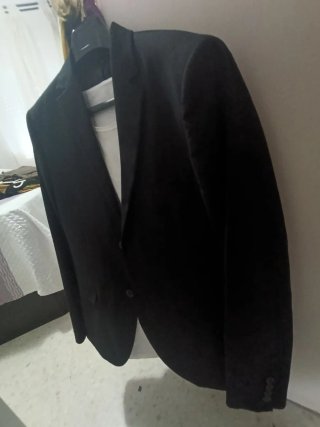 Traje Juvenil Negro Talla L. Muy buena calidad