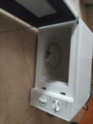 Microondas CONFORTEC Blanco