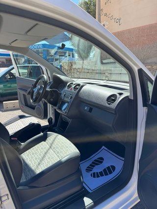 Volkswagen Caddy Alquiler – 69€/Día | Alicante