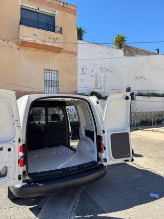 Volkswagen Caddy Alquiler – 69€/Día | Alicante