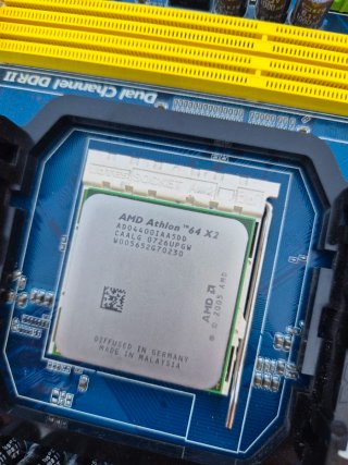 Placa base Gigabyte S-Series AM2 + CPU AMD Athlon