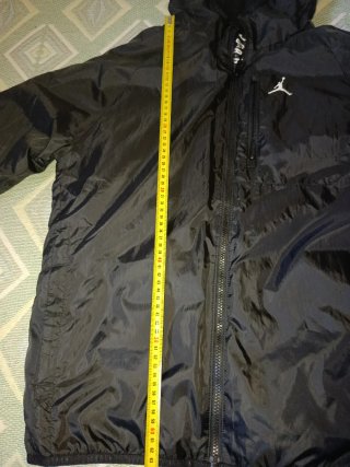 Chaqueta Jordan Negra con Capucha Talla Junior