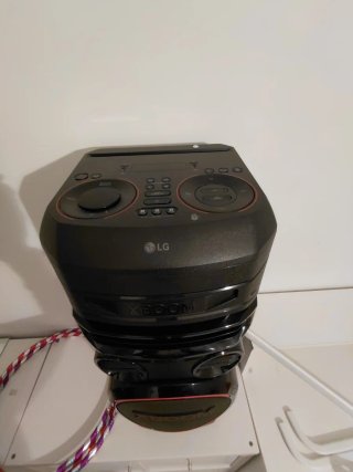 Equipo de música LG XBOOM negro