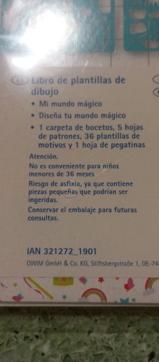 Album Disegno Mondo Magico con Sagome e Adesivi