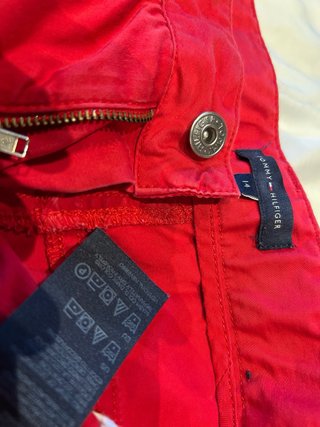 Pantalones cortos rojos Tommy Hilfiger Talla M