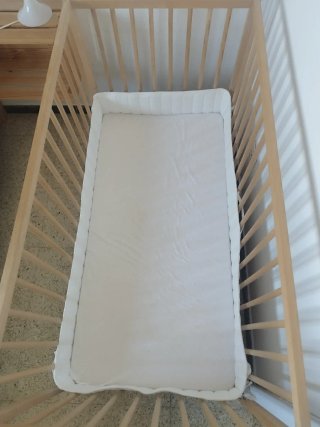 Cuna IKEA SNIGLAR + Accesorios (opcional)