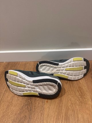 Zapatillas New Balance 890V7 Talla 43.5