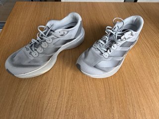 Adidas Adizero SL Talla 44.5 Gris
