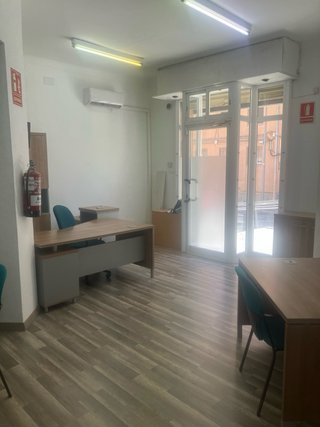 Local en venta en Bufala Badalona de 45 metros 2